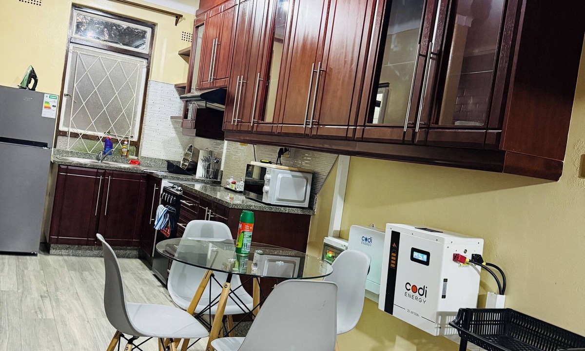 Mutare Apartment | TAYLA SUITES on UMSASA - 2 bedroom apartment with a stunning golf course view.