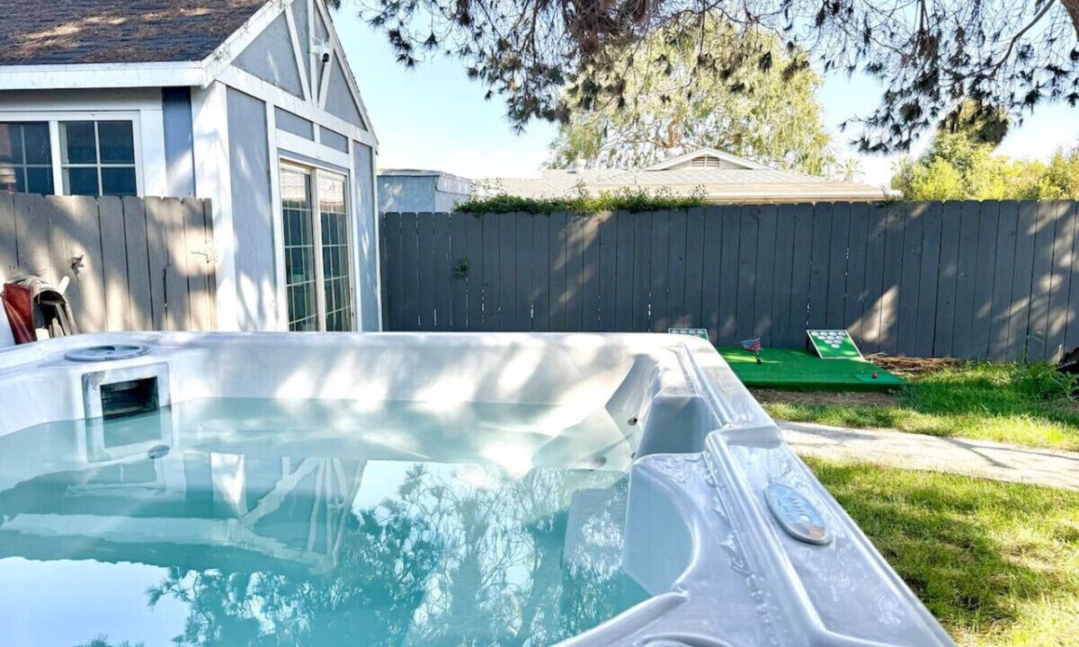 Rolando Park House | The Cozy Ranch Retreat