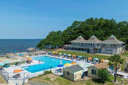 Colington Harbour House | The Sandy Eagle