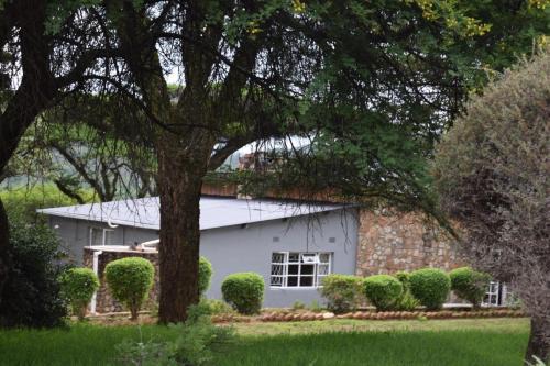 Juliasdale Apartment | Three bedroomed house in Juliasdale - 2192