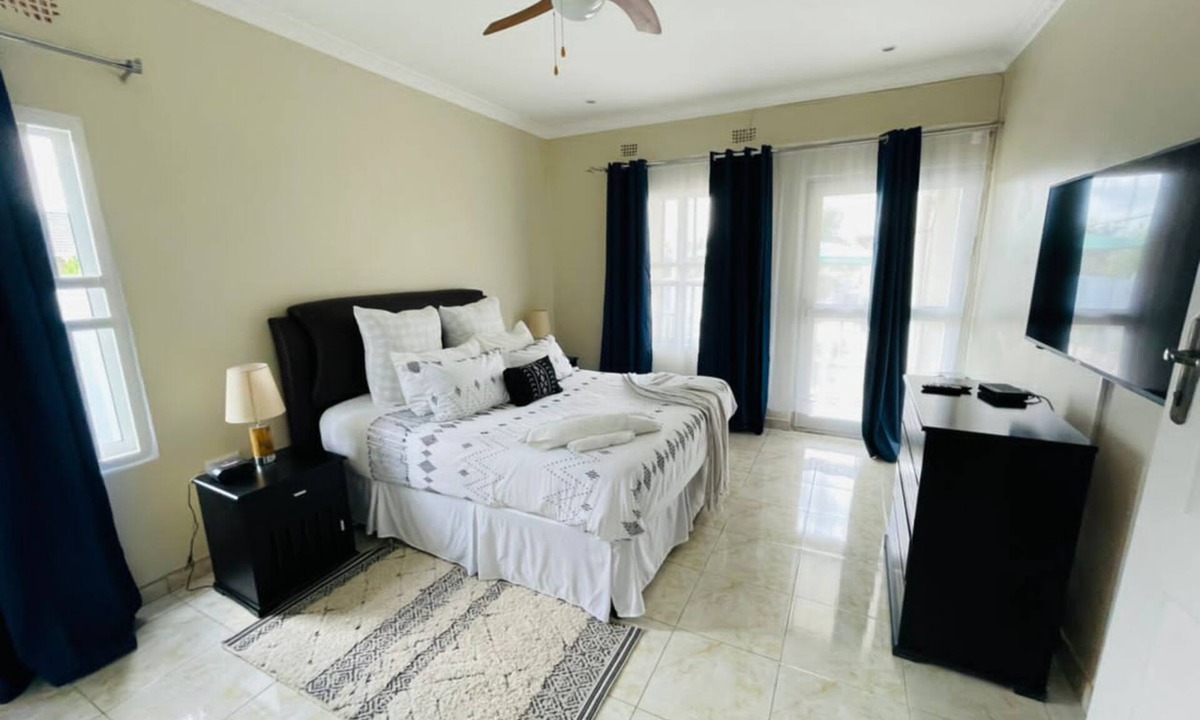 Lusaka House | Three bedrooms cozy family home all rooms airconditioned