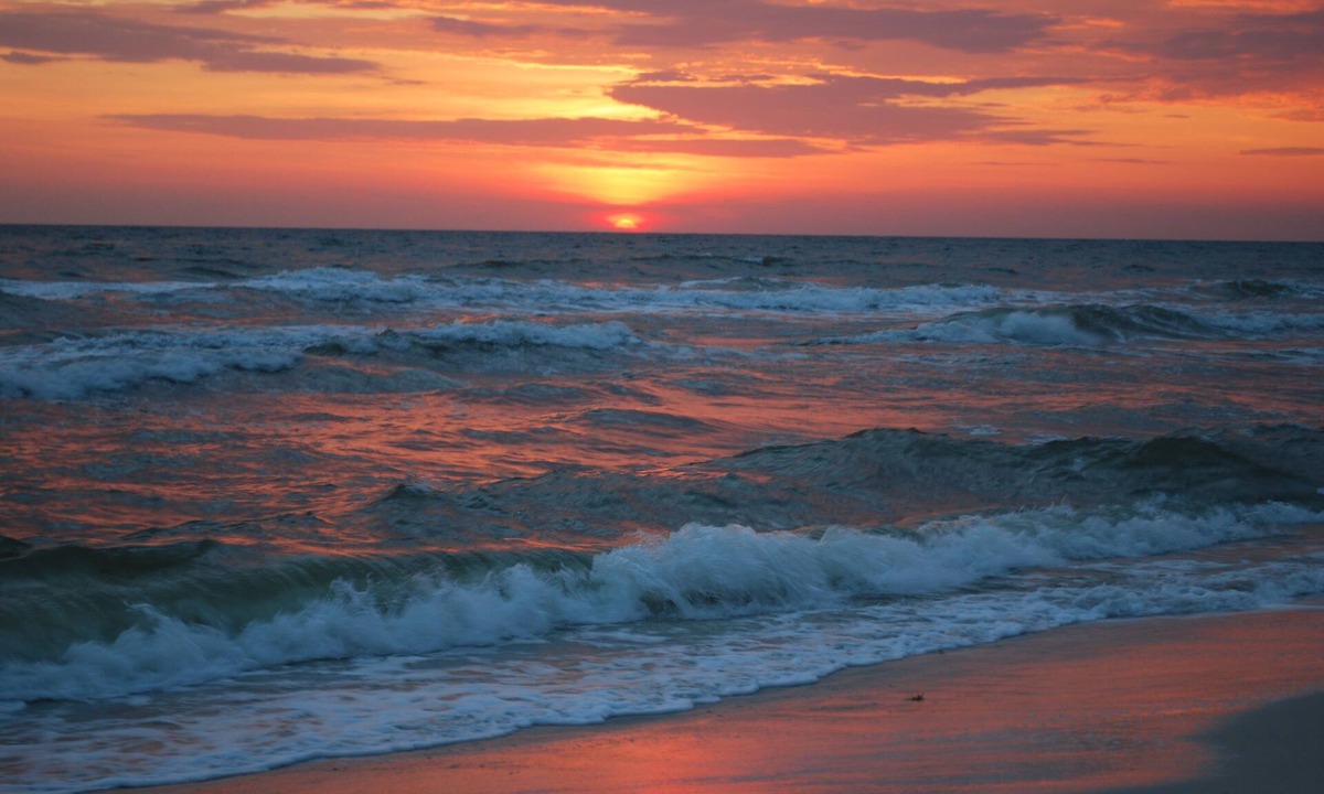 Port St. Joe House | Top Rated Family-Sized Townhome! Pet Friendly! Two minute walk to the beach!