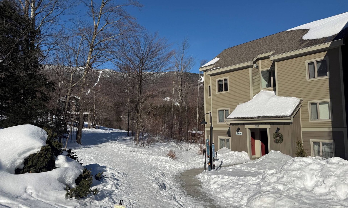 Warren Condo | True Ski-in, Ski-out Renovated 2BR Sugarbush Snow Creek Condo