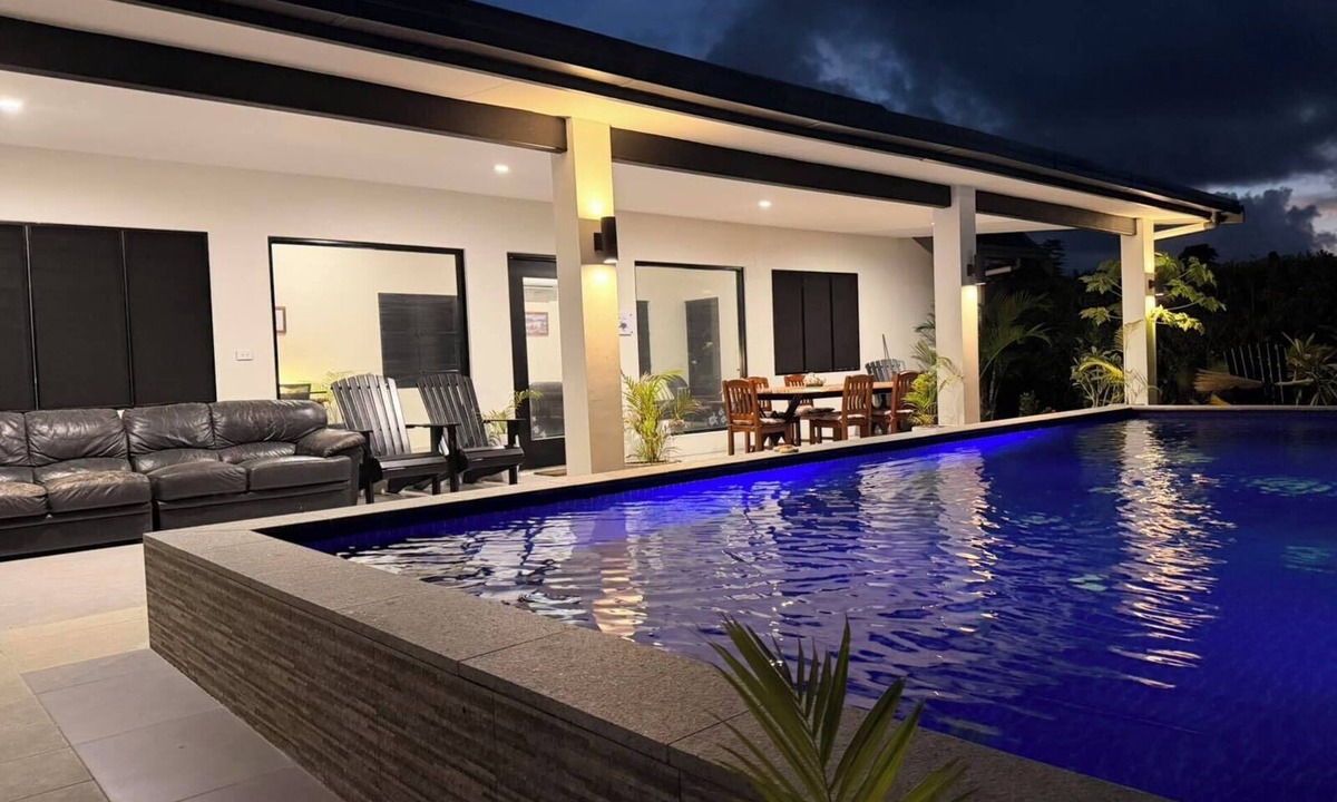 Pacific Harbour Villa | Villa Vonu - 2 Bedroom Ensuit. Your own pool, secured landscape near the beach.