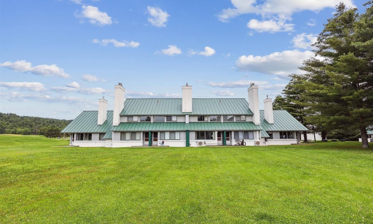 Stowe Area Condo | Village Green 10C: 2 br with a/c and resort amenities!
