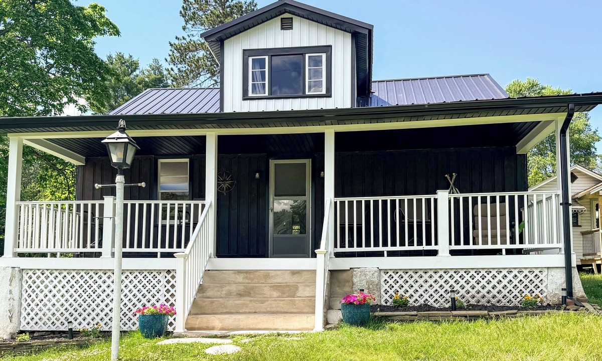 Nicholson House | Year-Round Fun on Lake Sheridan! Home w/Patio