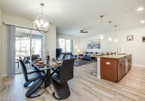 300 m² Villa ∙ 4 bedrooms ∙ 10 guests