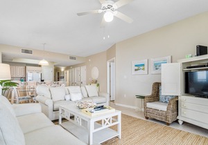 Amazing Condo, Beach-Setup Included, Outdoor Pool & Hot Tub, Gulf-Front