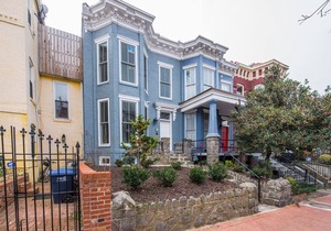 Capitol Hill/US Senate/US Capitol/Monuments. Three Bedroom/2.5Baths. Gorgeous!