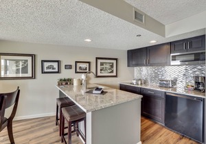 Edgewater 114 | Downtown Charlevoix | Pool, Hot Tub, Sauna | Sleeps 4
