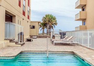 Fort Walton Beachfront Condo | Free Seasonal Beach Service & More!