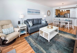 GD 504 Emerald Sea Oasis: Wake Up to Breathtaking Ocean Views