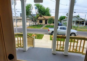 Luxury Lavaca Historic Downtown SA walk to Hemisfair, conventions, Riverwalk