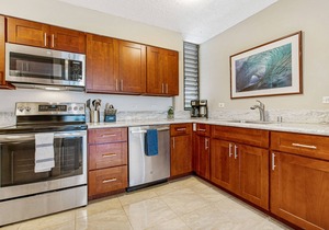 Sweeping Unobstructed Ocean Views, Luxury Beachfront Condo, Wonderful Lanai