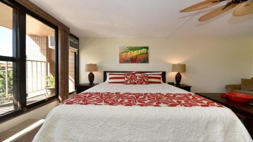 Honokowai Apartment | Kaleialoha 401 · KA 401 Spacious Studio w Mountain View Pool AC