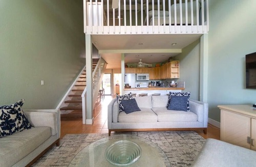 Kahuku Condo | Turtle Bay Wicked Wahine, Legal Short term rental on the North Shore.