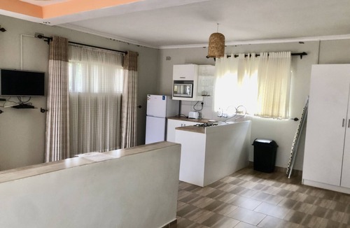 Glen Lorne Apartment | 1 bed apartment in Mount Pleasant Heights - 2013