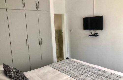 Glen Lorne Apartment | 1 bed apartment in Mount Pleasant Heights - 2014