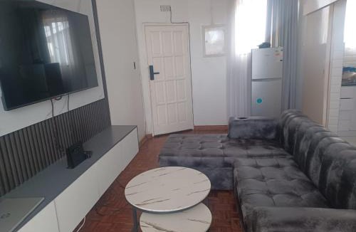 Harare Apartment | 1 Bed Flat 8th and Livingstone