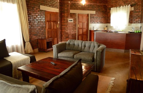 Harare East Villa | 1 bedroomed chalet in Harare - 2183