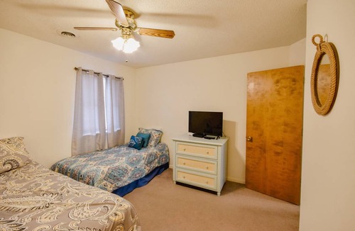 Surfside Beach Condo | 105 m² Condo ∙ 2 bedrooms ∙ 5 guests