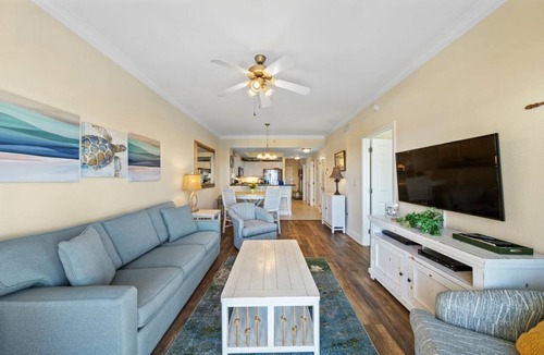 Gulf Shores Condo | 10th Floor Gulf Views | Hot Tub, Pools, & Lazy River | Sleeps 6