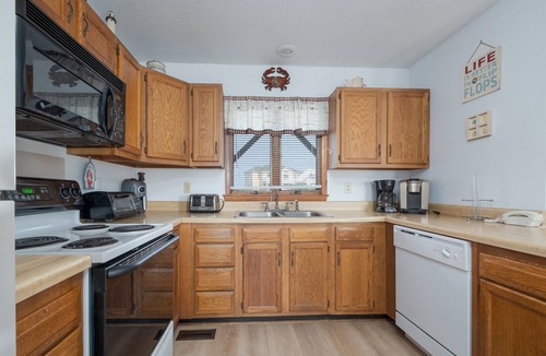 Whalehead Beach House | 1484 - Beachin' It, Oceanside OBX Beach House w/Private Pool. Family Fun!