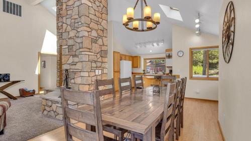 Deer Park House | 15 Lassen Home