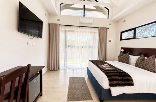 Harare East Hotel | 19 On Bay Noakes