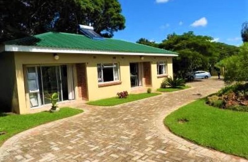 Harare Apartment | 2 Bed Apartment With En-suite Kitchenette - 2064
