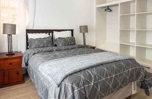 Harare House | 2-Bed Cottage in Mount Pleasant, Harare