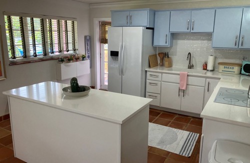 Cape Caneveral Beach Gardens Cottage | 2-bedroom cottage with a pool in the best part of Cape Canaveral