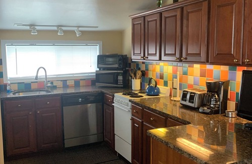 South Rehoboth Cottage | 2 Bedroom Cottage - 2 blocks to Beach & Boardwalk