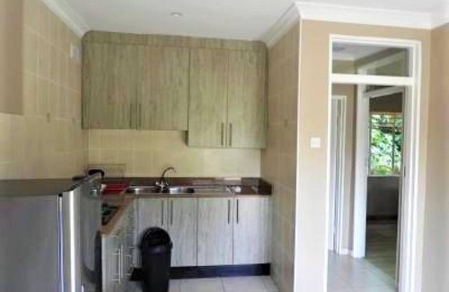 Harare Apartment | 2 Bedroomed Apartment With En-suite and Kitchenette - 2067