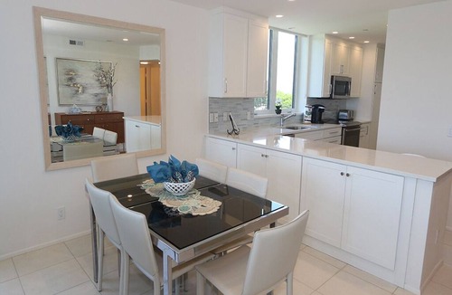 Longboat Key Condo | 2 BR Beachplace Condo Unit 5-301 by RVA