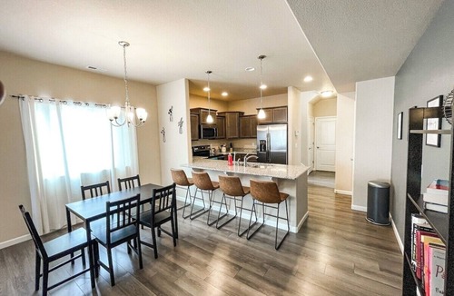 Central Colorado Springs Villa | 2102 Birmingham