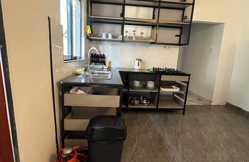 Lusaka Central Apartment | 24/7 power and Starlink WiFi
