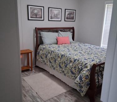 Crawfordville House | 3 Bedroom 2 Bath Near Downtown Tallahassee and Beautiful Beaches