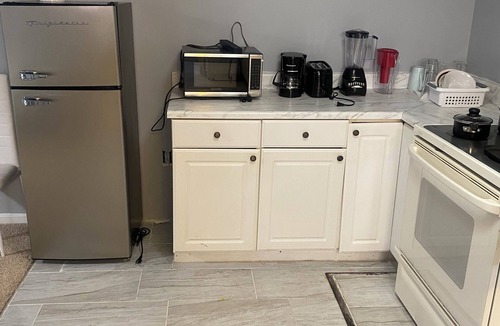 Calverton Villa | 3-bedroom, 4 beds in pleasant Silver Spring with Free parking,Bus Stop next door