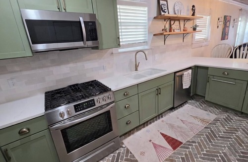Nevada Street House | 3-bedroom Downtown house in tranquil San Antonio with AC comfort