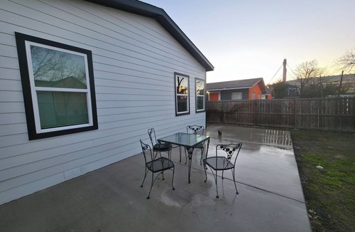 Near East Side House | 3-bedroom house in fabulous Downtown San Antonio with cool AC