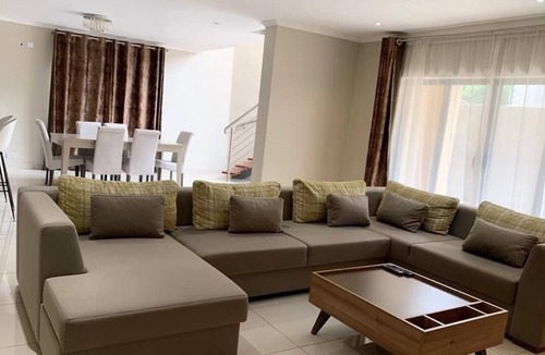 Lusaka Central Apartment | 3 Bedroomed fully furnished apartment in bdex