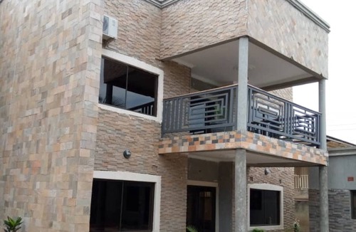 Lusaka Villa | 3 Bedrooms Exclusive House in Mass Media