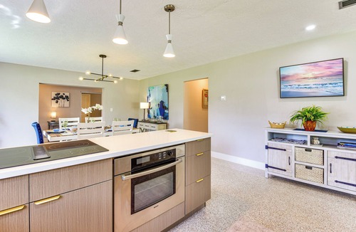 Bradenton House | 3 Mi to Downtown Bradenton: Family Home w/Yard!