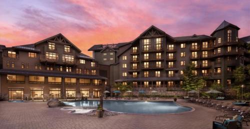 Stowe Area Resort | 337 - Studio- Lodge At Spruce Peak -Stowe Mt Resort- Ski in Ski out - Sleeps 4