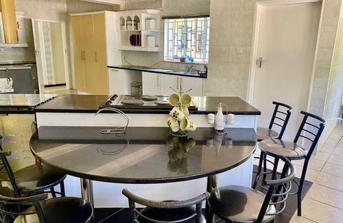 Harare Apartment | 4 bed villa in the heart of Vainona - 2282