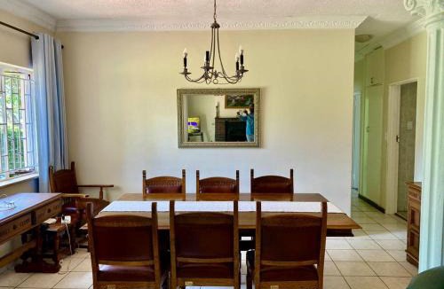 Harare Apartment | 4 bed villa in the heart of Vainona - 2282