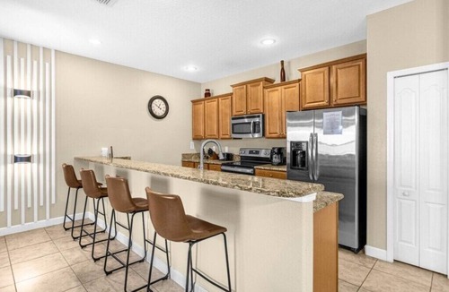 Bay Lake House | 4 Bedrooms/3 Bathrooms/Paradise Palms (8925 BP)