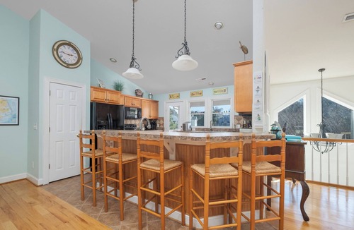 Duck House | 4095 - Seas the Moment - Duck Retreat | Pool, Hot Tub & Sleeps 16