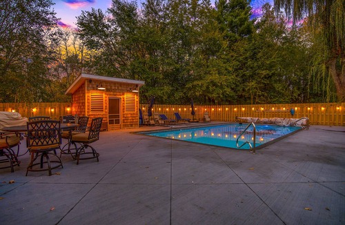 Fennville House | 4BR House w/Hot Tub & Private Pool Open 5/18-9/28